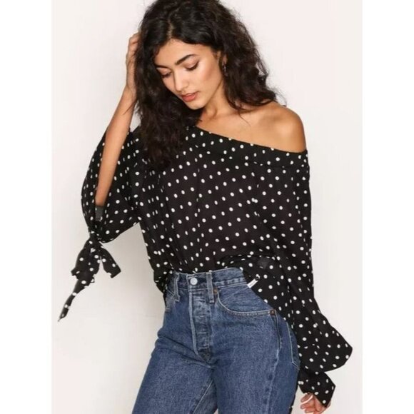 One Teaspoon Women's Black Bonnie Ace Polka Dot Off-the-shoulder Top Size XS - Picture 6 of 16